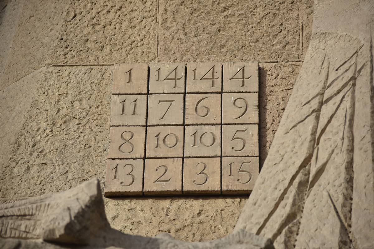 Magic square on La Sagrada Família