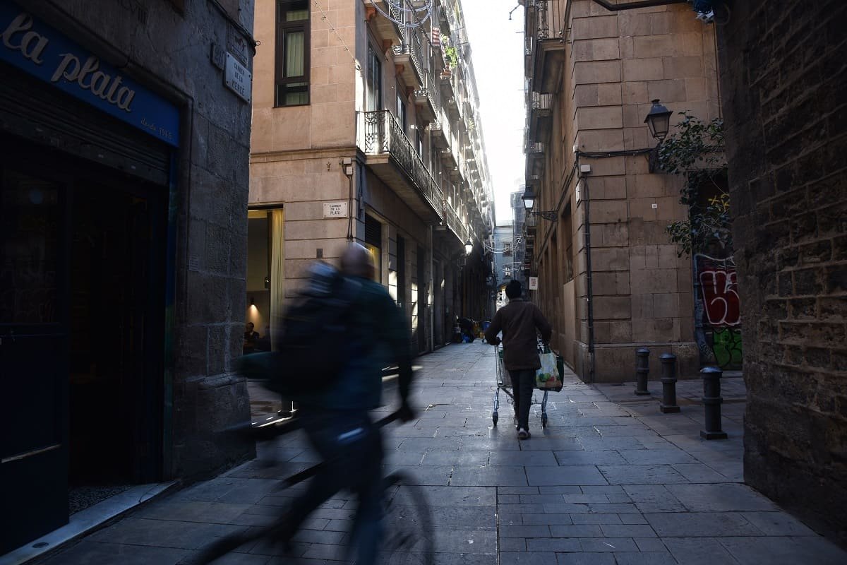 Intersection of Carrer de la Mercè and Carrer de la Plata